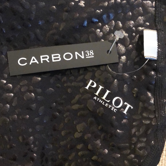 Carbon38 Pants - NWT pilot athletic leggings. Black with leopard.